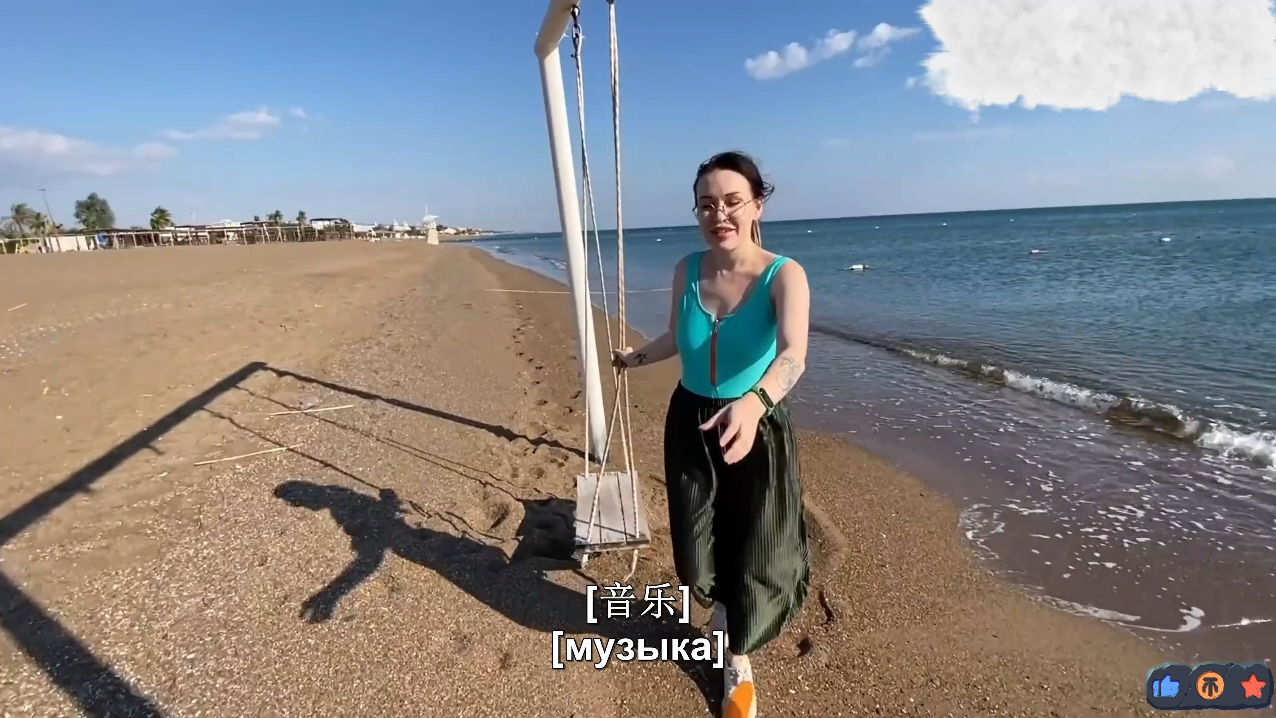 捷克街头-齐刘海绿色盘发的飞机场黑丝调酒师